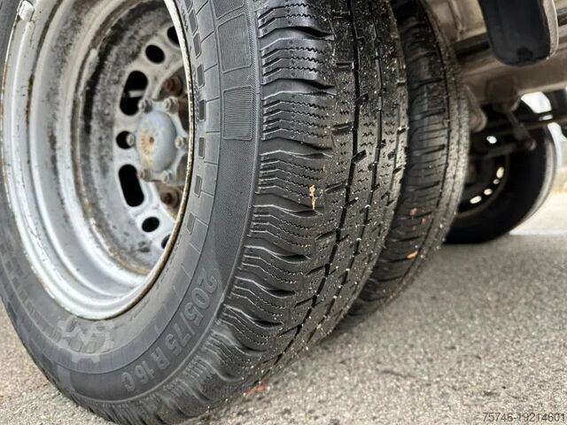 Véhicule de collecte des déchets Mercedes-Benz Sprinter 515 CDI Müllpresswagen Seitenlader Klima