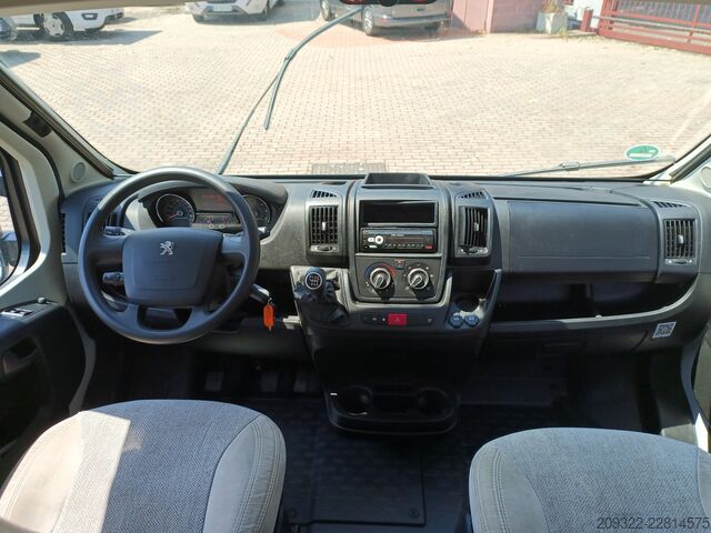 τροχόσπιτο Peugeot Boxer Carado CV600 del 2024 | Manuale | Completamente equipaggiato