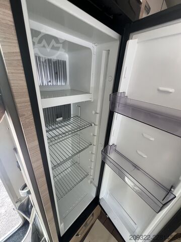 Obytný automobil Fiat Ducato Weinsberg Carasuite 2024 | Cambio automatico | 5 posti letto