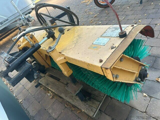Van Multicar M 30 4x4 Allrad Winterdienst