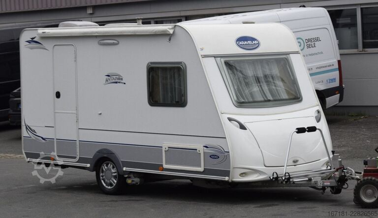 Caravan CARAVELAIR Antarex Luxe 400 mit Mover und Sackmarkise