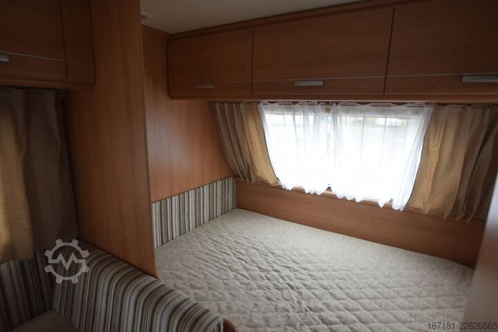 Caravan CARAVELAIR Antarex Luxe 400 mit Mover und Sackmarkise