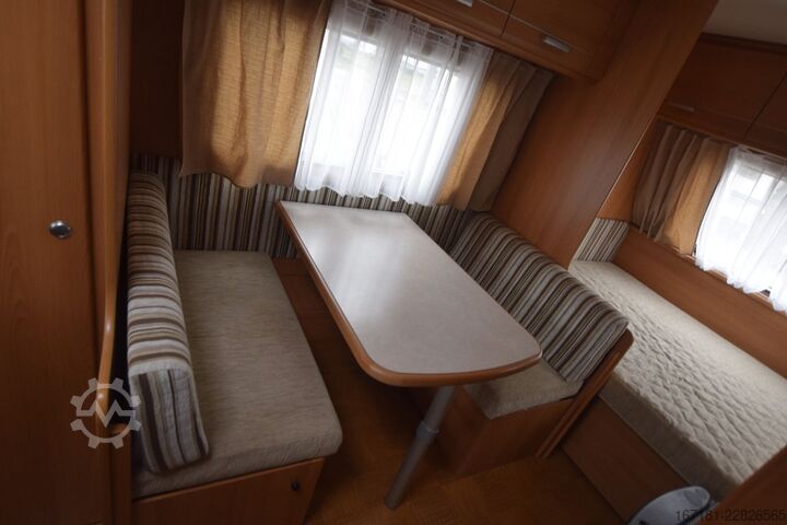 Caravan CARAVELAIR Antarex Luxe 400 mit Mover und Sackmarkise