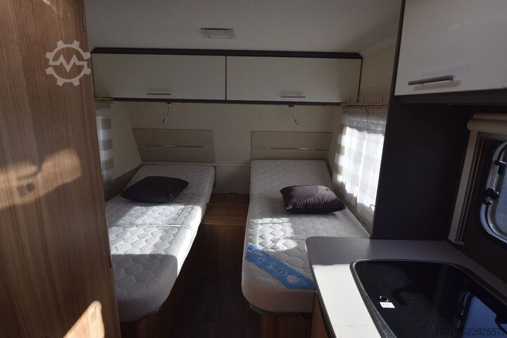 Caravan STERCKEMAN Starlet Comfort 450 LJ mit Mover und Markise