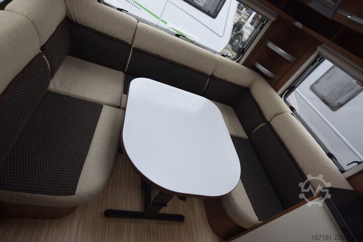 Caravan LMC Musica 470 D mit Mover und Markise