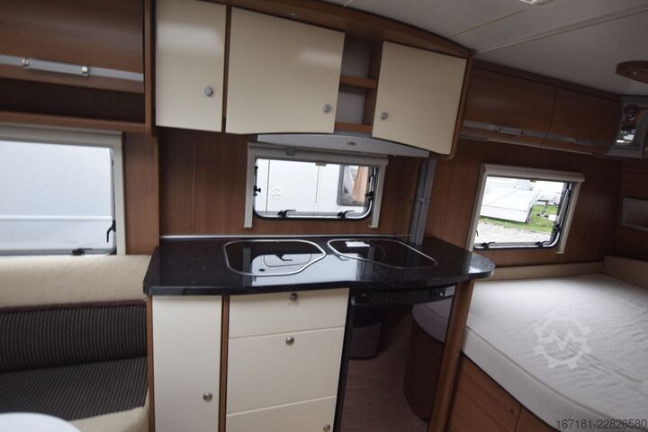 Caravan LMC Musica 470 D mit Mover und Markise