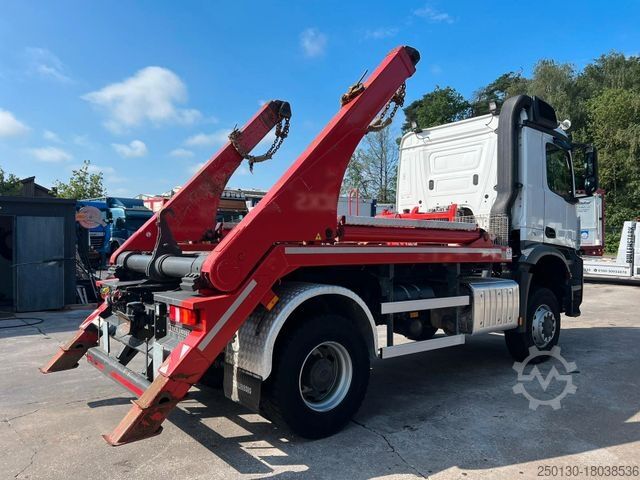Absetzkipper LKW MERCEDES-BENZ Arocs 1848 4x4 HYVA Absetzkipper
