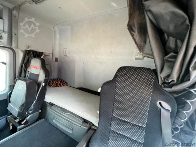 Haakarm vrachtwagen MERCEDES-BENZ Actros 2644 6x4 Müller Abrollkipper