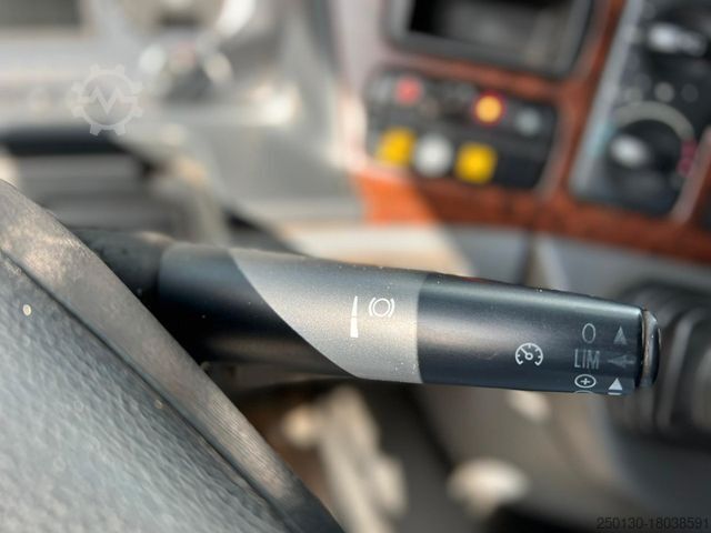 Haakarm vrachtwagen MERCEDES-BENZ Actros 2644 6x4 Müller Abrollkipper