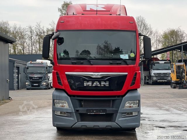 Chasis de camión MAN TGX 24.400 6x2 Euro 6 Fahrgestell