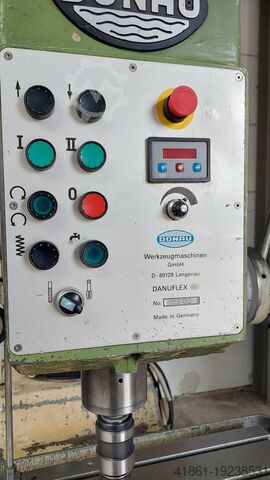 Brza radijalna mašina za bušenje DONAU DANUFLEX 135