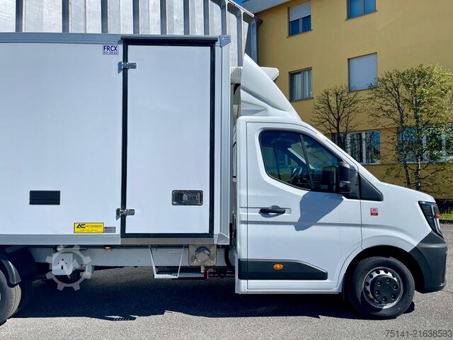 Furgón para transporte de carne colgada, capacidad: 7 pallets EPAL Renault Master 170.35