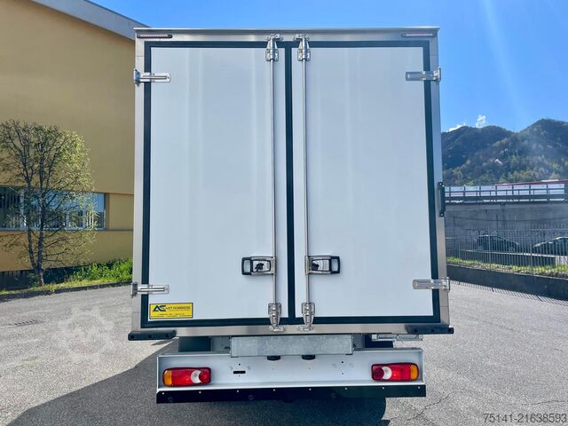 Furgón para transporte de carne colgada, capacidad: 7 pallets EPAL Renault Master 170.35