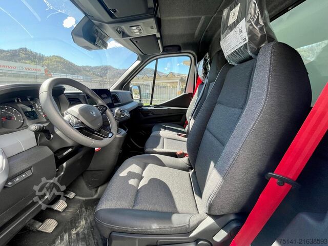 Furgón para transporte de carne colgada, capacidad: 7 pallets EPAL Renault Master 170.35