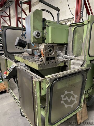 Fresadora de herramientas Deckel FP4 NC