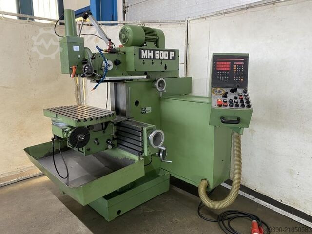 Universal tool milling machine with HEIDENHAIN TNC 131, universal milling machine. MAHO MH 600 P
