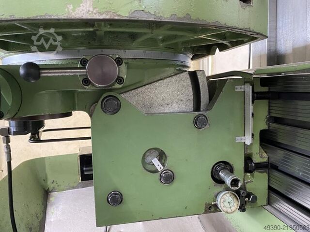 Universal tool milling machine with HEIDENHAIN TNC 131, universal milling machine. MAHO MH 600 P