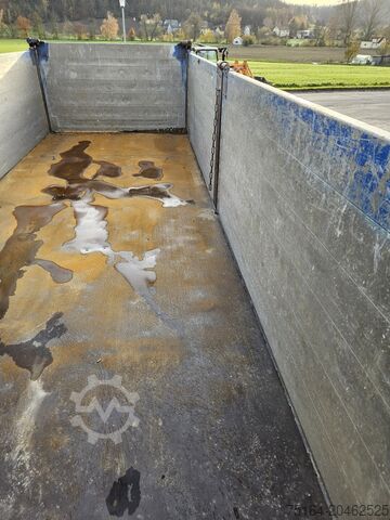 Dreiseitenkipper Anhänger Kögel SKM 18