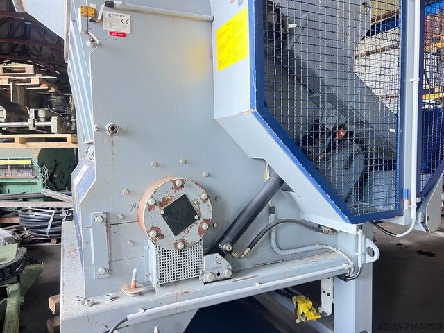Single shaft shredder LINDNER VEGA 1500