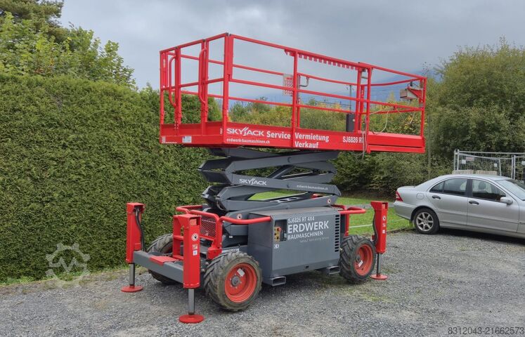 Mobile work platform Skyjack SJ6826RT