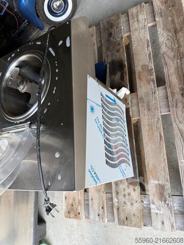 Staff Ice System BTX150 isterningsmaskine / ismaskine 150 kg/24 t, årgang 2022 Staff Ice System BTX150 Eiswürfelmaschine / Eisbereiter 150 kg/24h Bj. 2022 Staff Ice System BTX150 Eiswürfelmaschine / Eisbereiter 150 kg/24h Bj. 2022