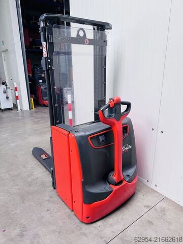 Handmatige stapelaar Linde L 14 i Initalhub