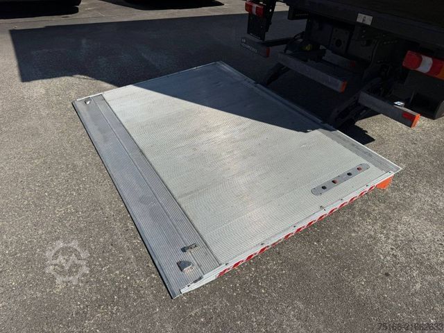 Box van MERCEDES-BENZ ATEGO 818 L Koffer 6,10 m LBW 1 to.*AHK*EURO 6 E