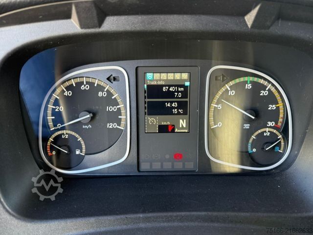Box van MERCEDES-BENZ ATEGO 818 L Koffer 6,10 m LBW 1 to.*AHK*EURO 6 E