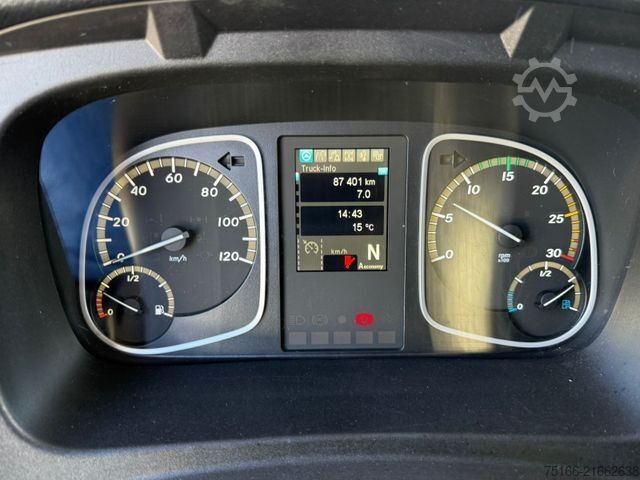 Box van MERCEDES-BENZ ATEGO 818 L Koffer 6,10 m LBW 1 to.*AHK*EURO 6 E