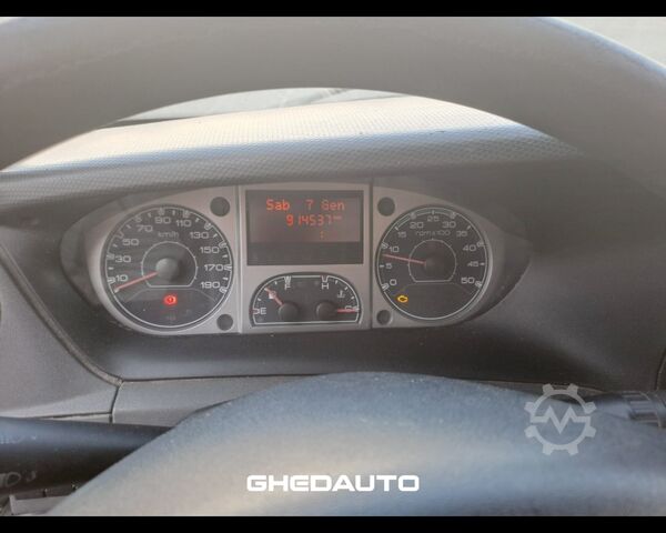 Özelleştirilmiş panelvan IVECO DAILY 70C17 CON GRUPPO FRIGO PATENTE C