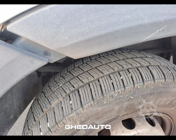 Özelleştirilmiş panelvan IVECO DAILY 70C17 CON GRUPPO FRIGO PATENTE C