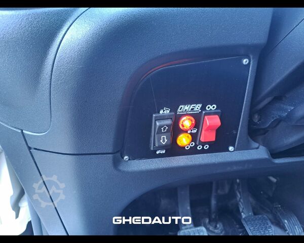 Minibüs IVECO DAILY 35C14 2.3 CASSONE RIBALTABILE