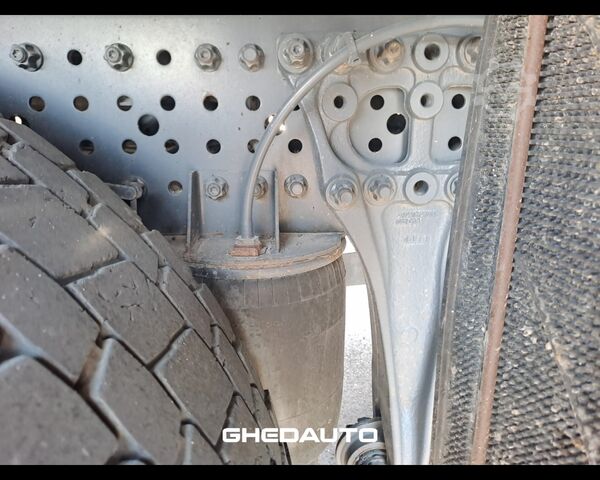 Standart çekici ünitesi Mercedes-Benz MERCEDES ACTROS 2553 CASSONE TRASPORTO FIENO