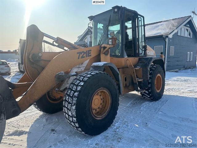 Wheel loader CASE 721E wheel loader w/ bucket. WATCH VIDEO.