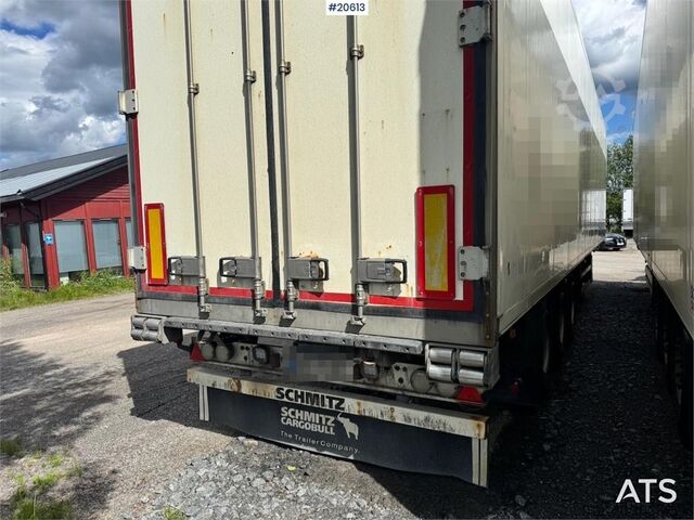 Kyld/fryst transport Schmitz Cabinet Semi w/ Fridge/Freezer.