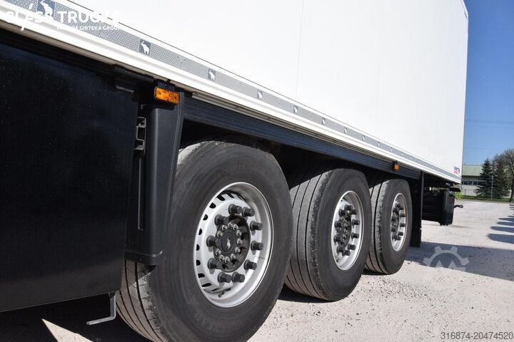Semirreboque frigorífico SCHMITZ CARGOBULL SKO FP 60 ThermoKing SLXi 300