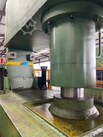 Prensa hidráulica de doble columna – 50 toneladas Sandt Hydraulik 540