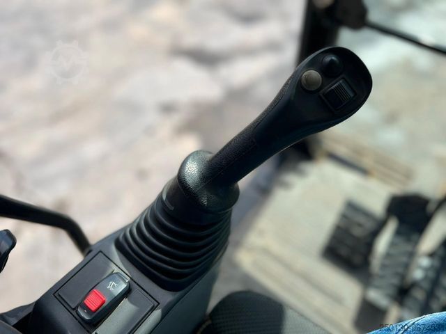 Chain excavator CATERPILLAR 320 mit Tieflöffel & Schwenklöffel,Klimaanlage