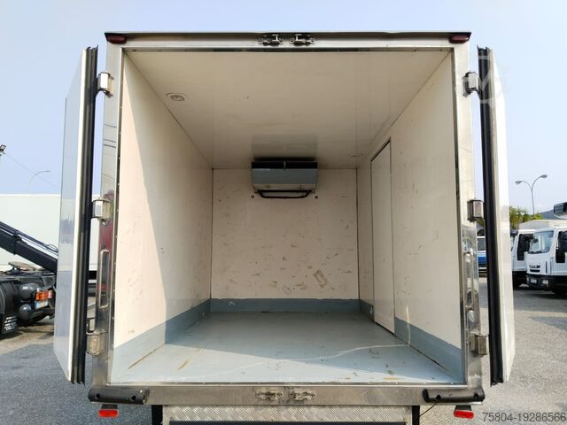 Soğutmalı minibüs Iveco DAILY 35C13