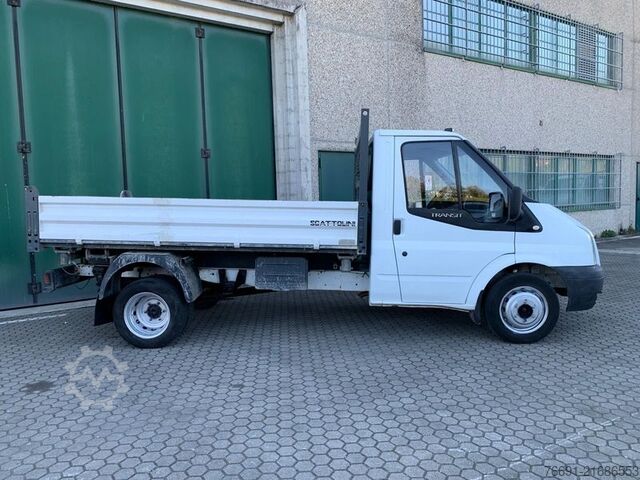 Transporter mit Kipper Ford Transit 350 - Ribaltabile Trilaterale