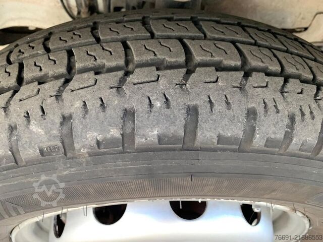 Transporter mit Kipper Ford Transit 350 - Ribaltabile Trilaterale