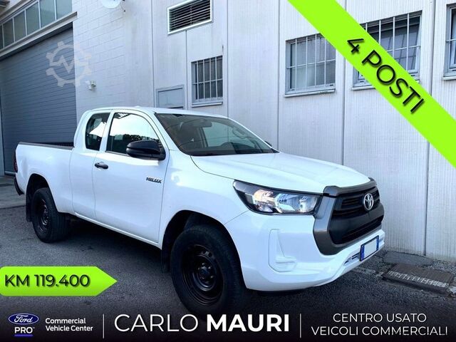 Pick-up Toyota Hilux Extra Cab 4 posti 150td  4wd