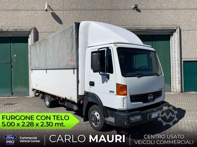 Gardinsided kassevogn Nissan Atleon 35.15 - Furgone in Lega con Telo