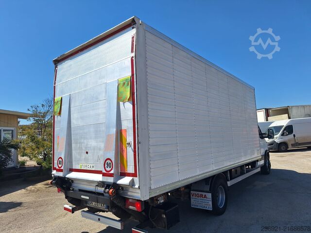 Gesloten bestelwagen met achterklep Iveco DAILY 60C15