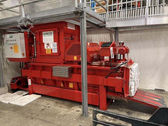 Bale press Presto CC 30 V