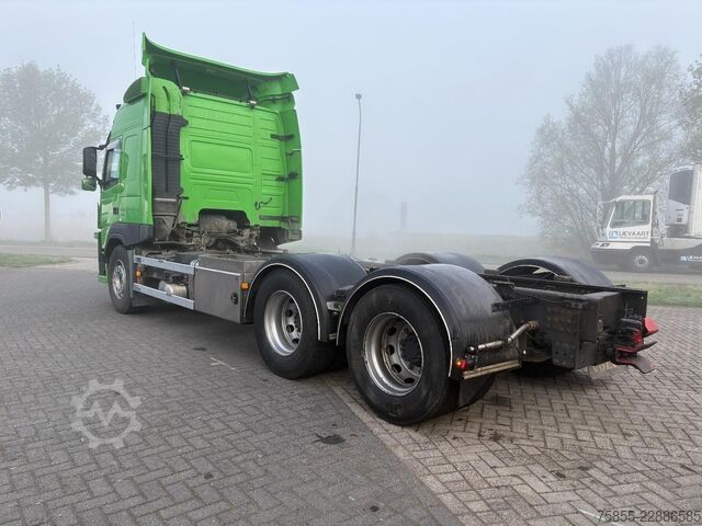 Πλαίσιο με καμπίνα Volvo FM450 6x2 /  Euro 6 / Chassis  / 331.000 KM