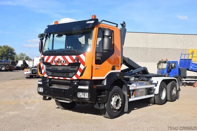System för krokarm Iveco Trakker 360 +Waf 20t.hooklift