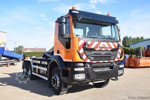 System för krokarm Iveco Trakker 360 +Waf 20t.hooklift