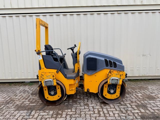 Single drum roller HAMM HD12VV / 2016 BJ / 2.754 H