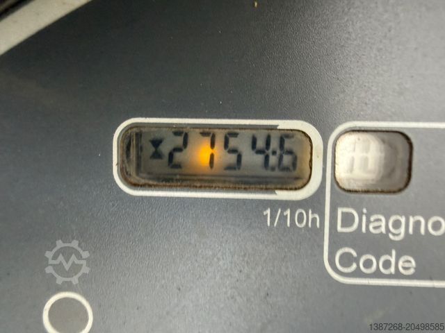 Single drum roller HAMM HD12VV / 2016 BJ / 2.754 H